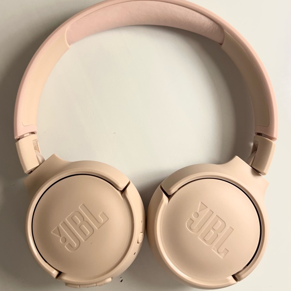 JBL Tune 510BT headphones